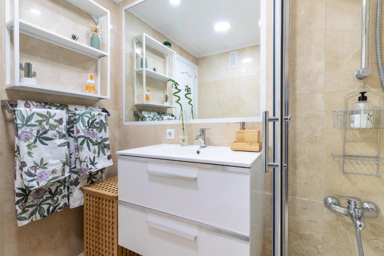 Lovely Hygge Flat In Las Canteras Beach Las Palmas de Gran Canaria Exterior foto